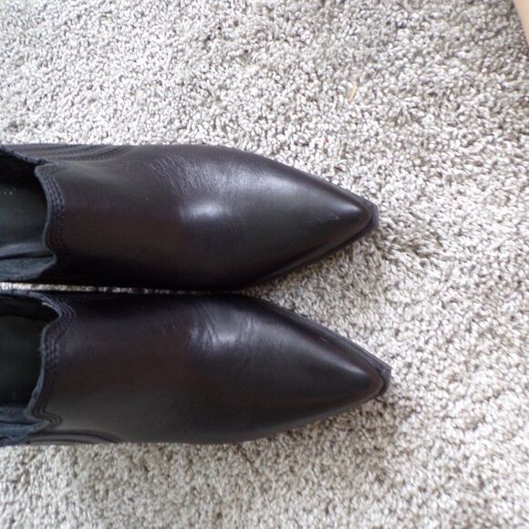 Marc Fisher leather booties 7 - Picture 3 of 9